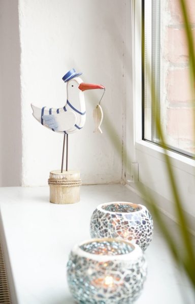 Maritime Deko am Fenster